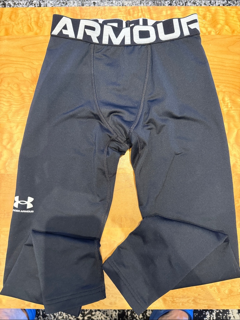 Under Armour Black Compression 3/4 Tights with White Logo